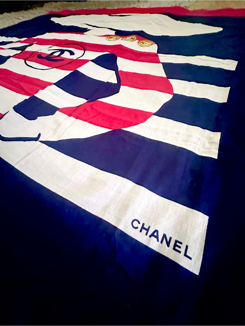 Chanel Shawl Scarf - Picture 6 of 16